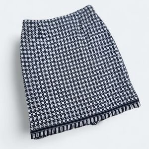 Harold's Black and White Textured Wool Skirt With Fringe Size 4